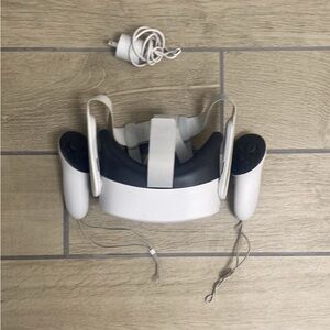VR Headset with Controllers - White and Black